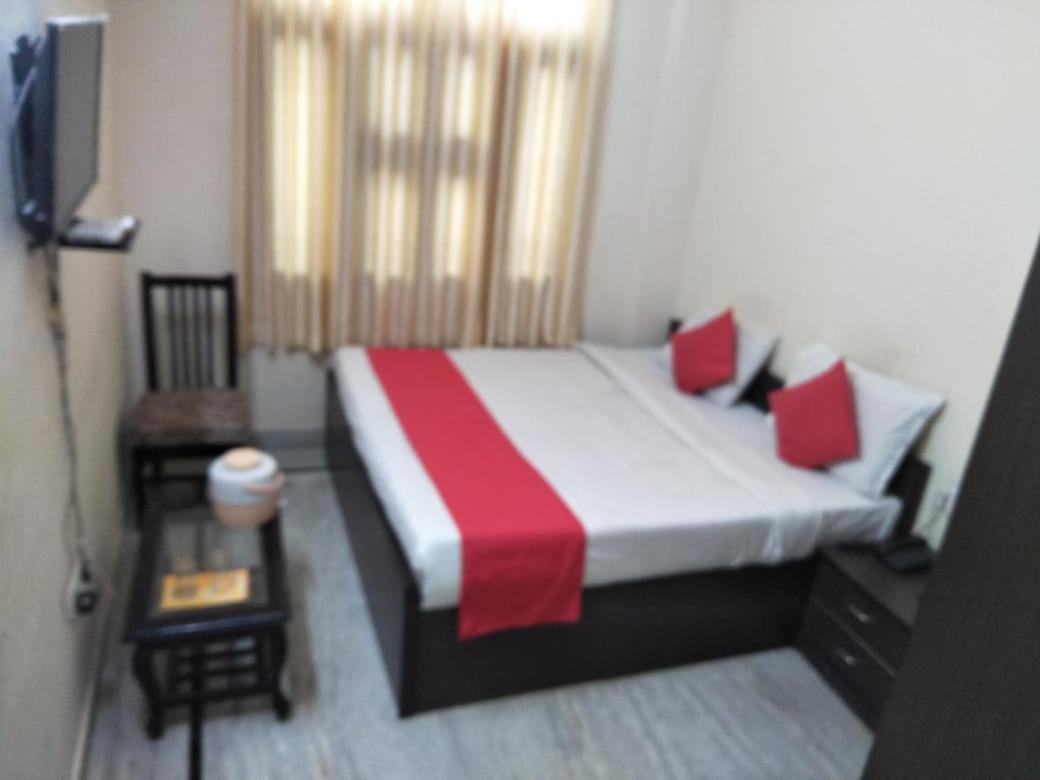 Hotel Tiger Regency Resort 萨瓦伊马多普尔 外观 照片