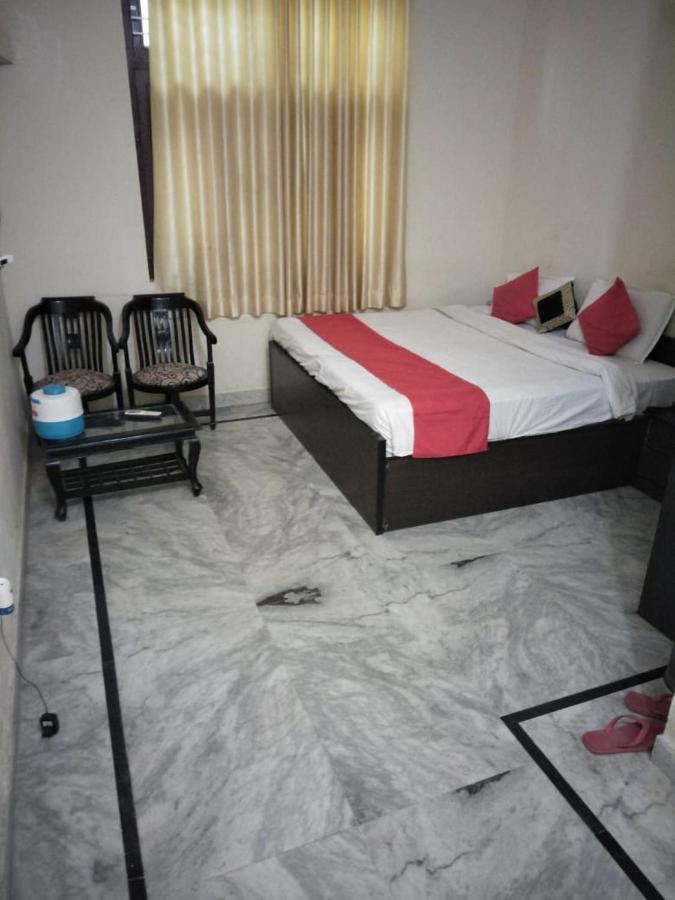 Hotel Tiger Regency Resort 萨瓦伊马多普尔 外观 照片