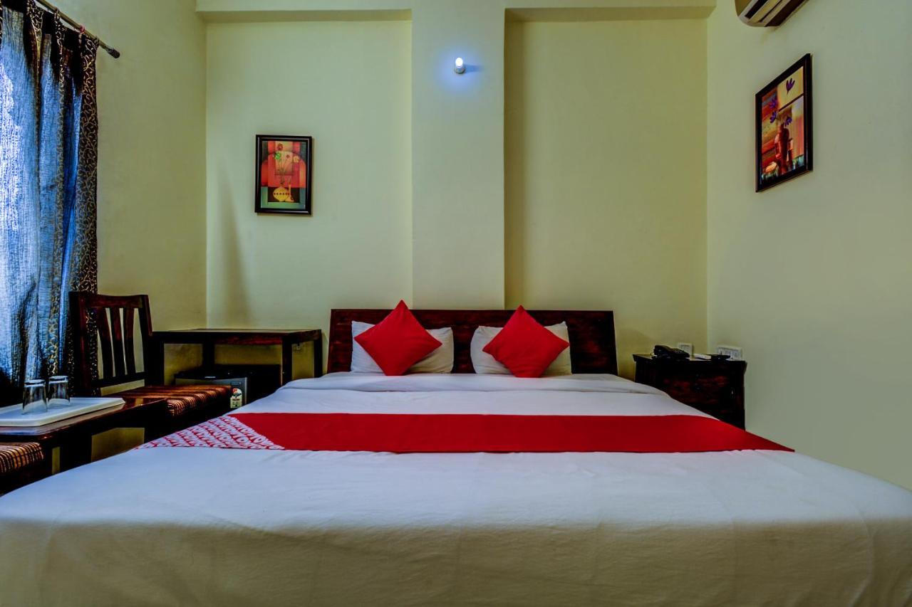 Hotel Tiger Regency Resort 萨瓦伊马多普尔 客房 照片
