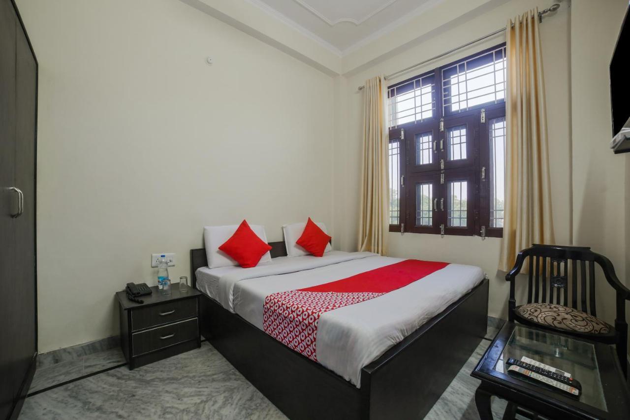 Hotel Tiger Regency Resort 萨瓦伊马多普尔 客房 照片