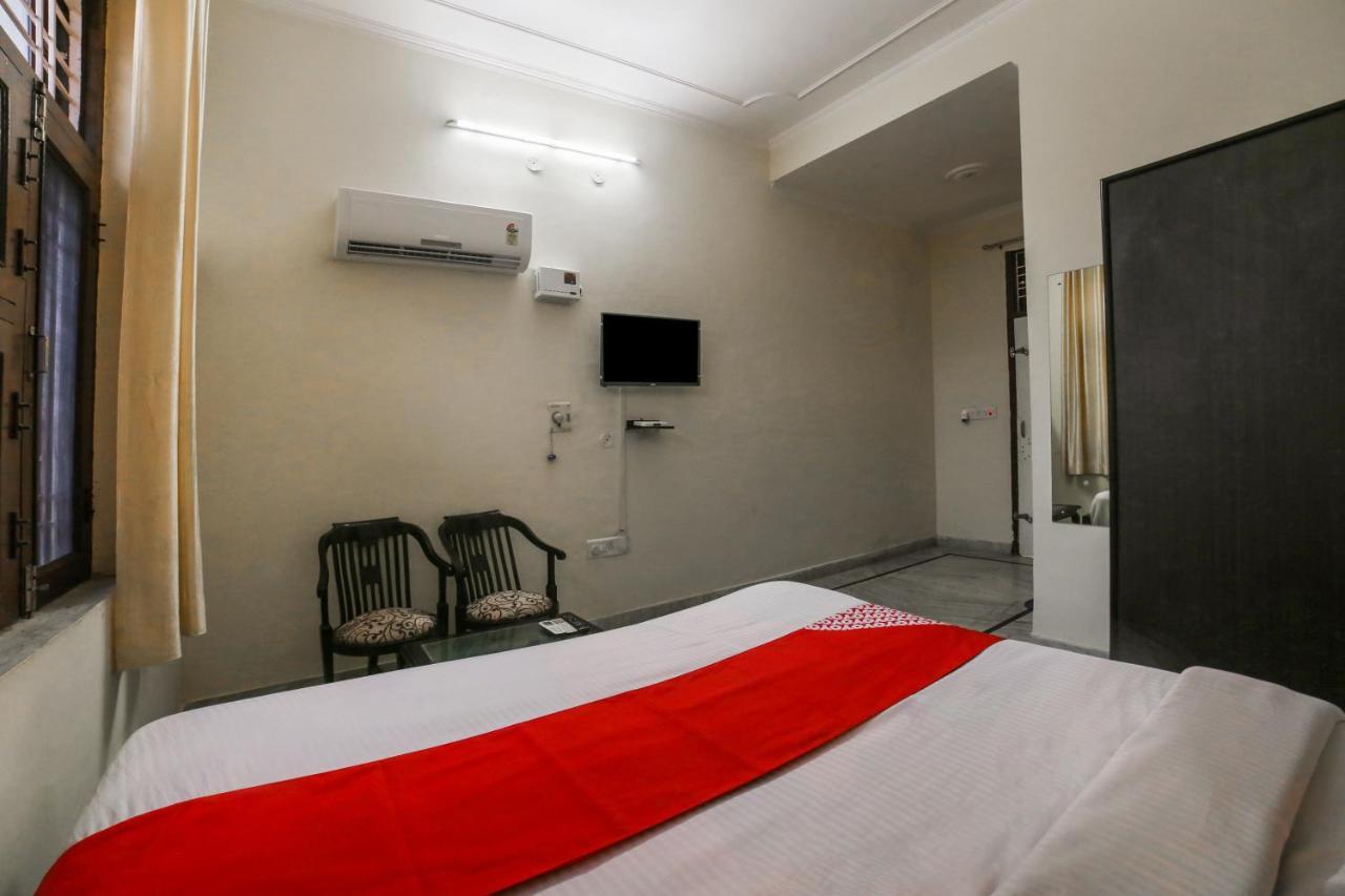 Hotel Tiger Regency Resort 萨瓦伊马多普尔 客房 照片