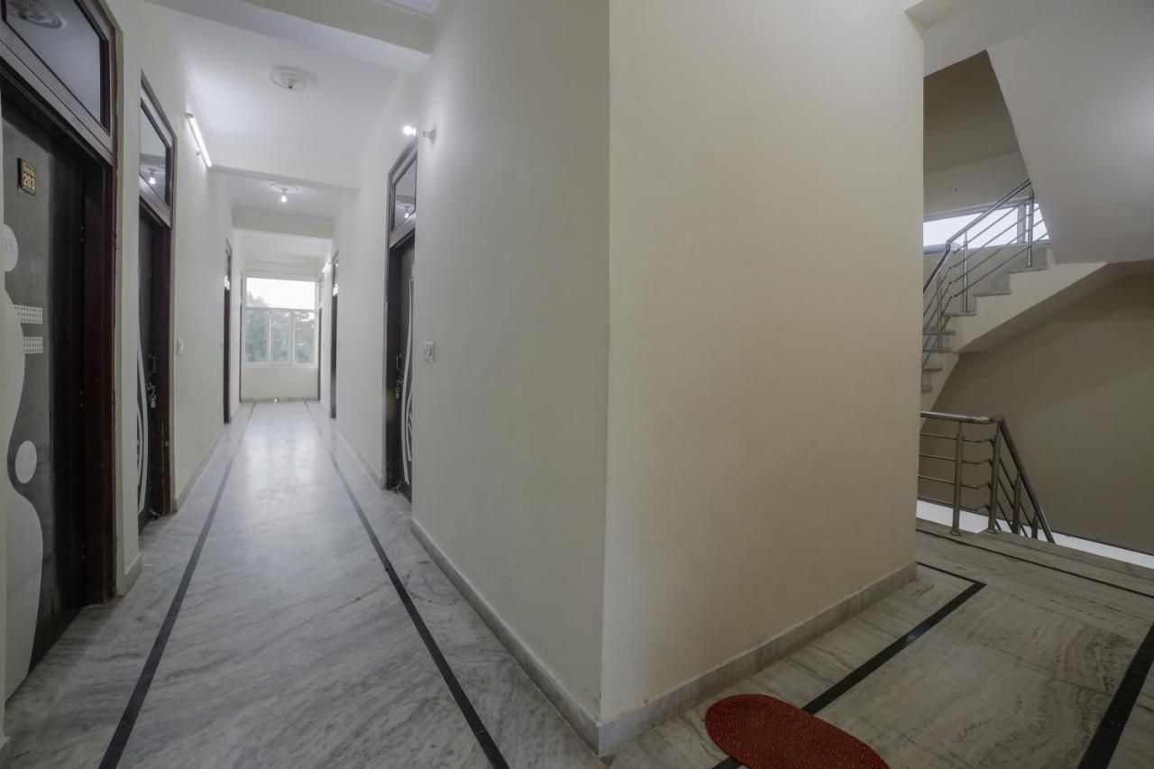 Hotel Tiger Regency Resort 萨瓦伊马多普尔 外观 照片